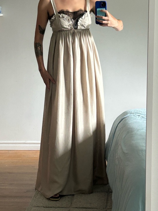 Vera Wang Dresses & Skirts - VINTAGE Vera Wang Silk Gown